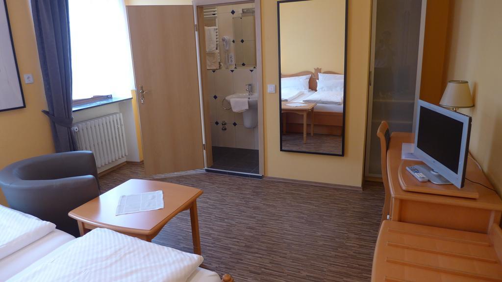 Central-Hotel Greiveldinger Perl Rom bilde